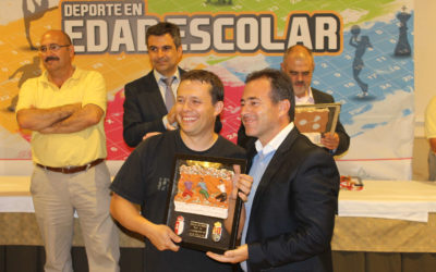 Voces de Cuenca recibe un reconocimiento en la gala del deporte escolar