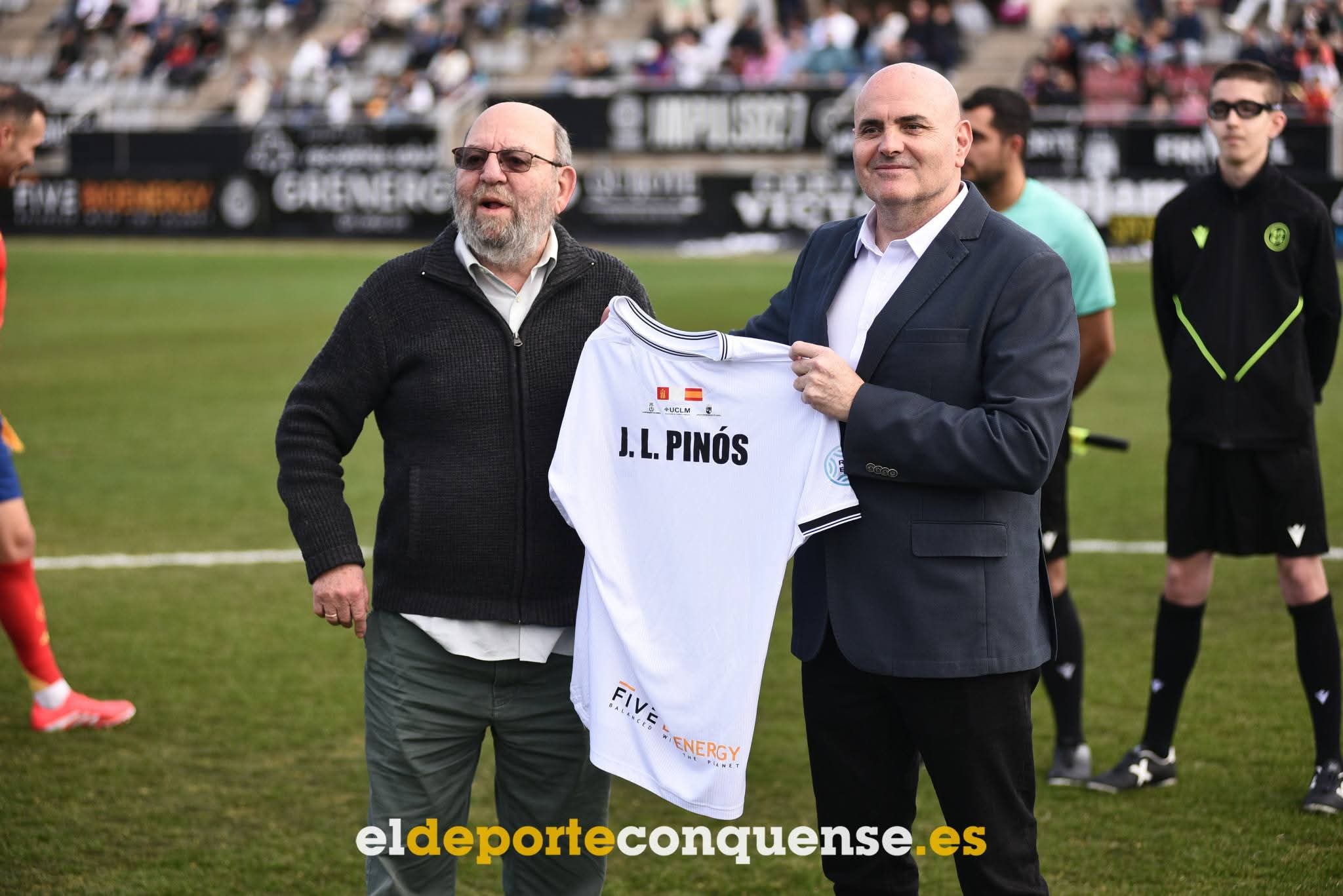 José Luis Pinós saque honor Partido Leyendas 131225 José Luis Pinós saque honor Partido Leyendas 131225