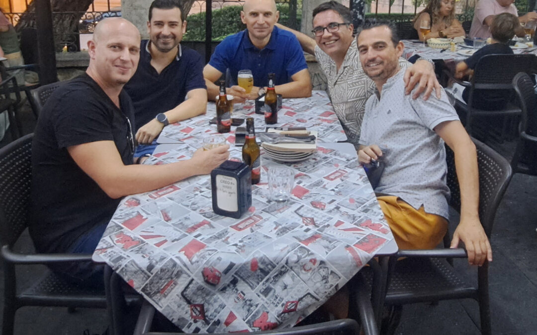 Reencuentro cenicero